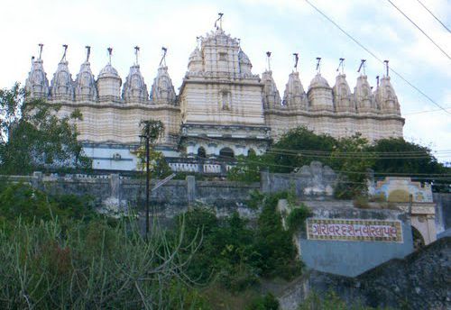 Taldhwajgiri Teerth - Gujarat. Fonte: www.jainsamaj.org